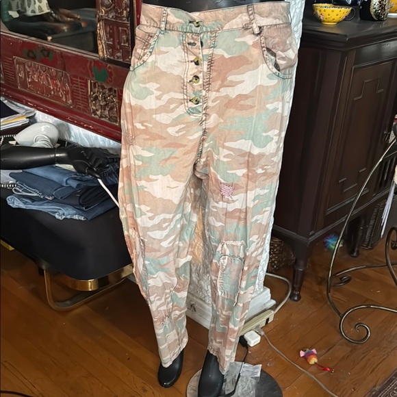 Camouflage Button-Up Pants - Picture 1 of 7